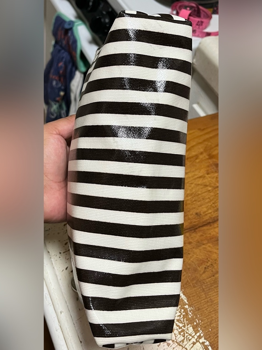 Henry Bendel vintage brown white stripe PVC cosmetic bag . Good condition. - Picture 4 of 11